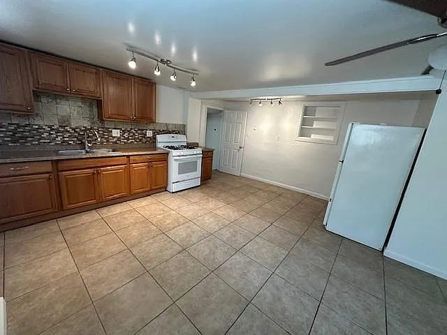 Spacious Kitchen