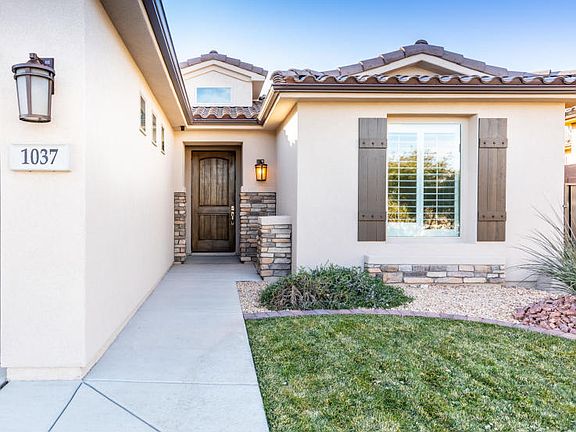 4th image of 1037 N Blue Topaz Dr