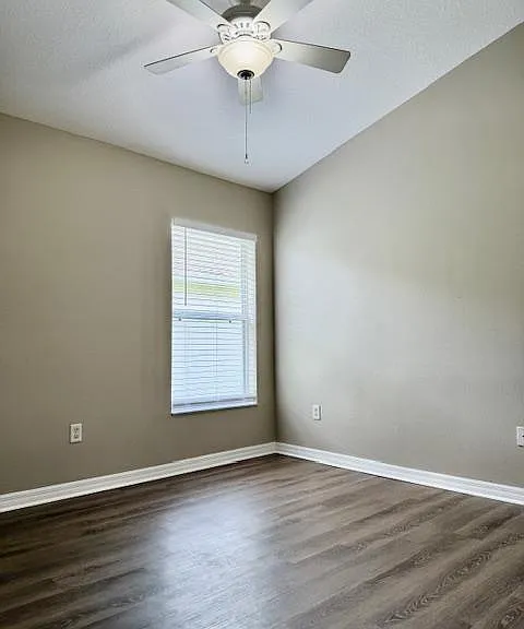 4035 Langdrum Dr — Photo 20