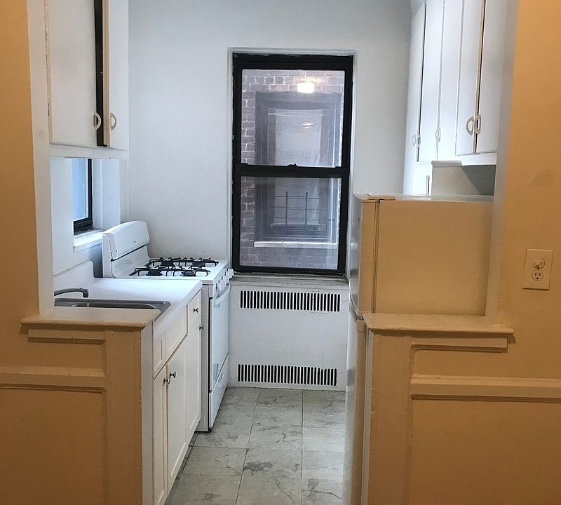 1st image of 200 Haven Ave #Km3