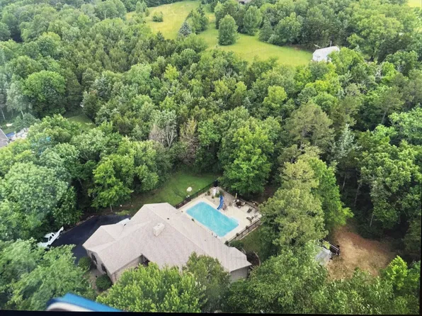 215 Country Club Grounds, Washington, MO 63090