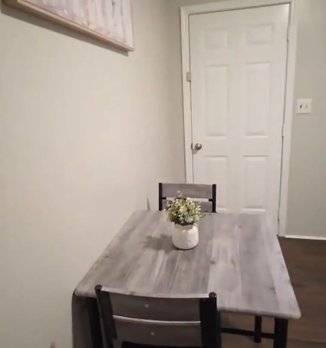 2 bed, 700 sqft, $1,550 — Photo 4