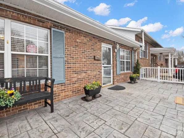 410 E Oak St APT A, Marion, NC 28752