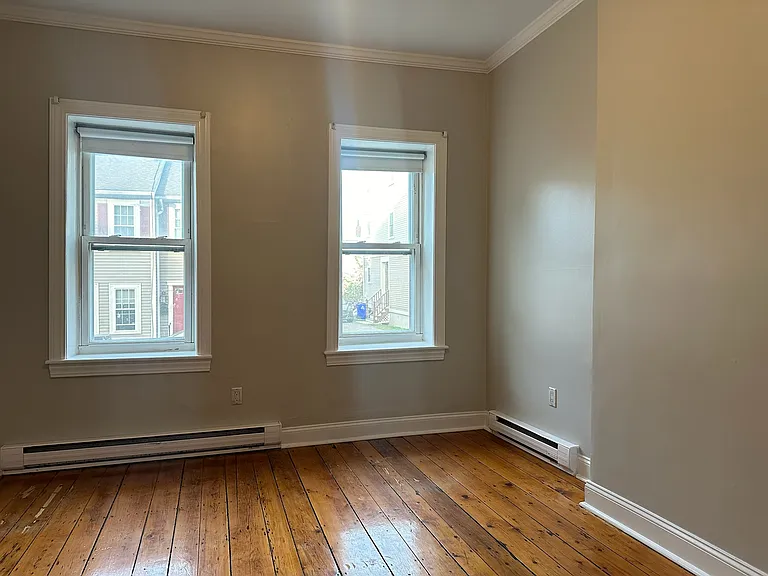 291 W 3rd St #1 — Photo 6