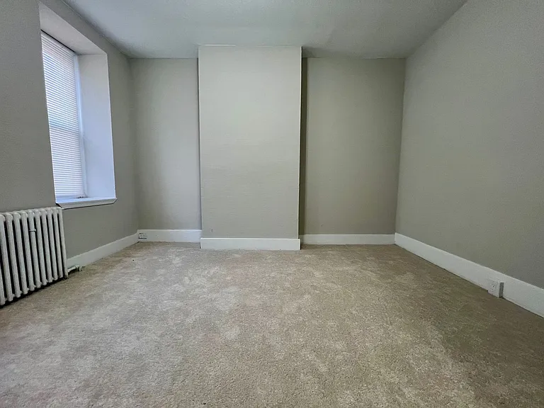 613 Walnut St — Photo 4