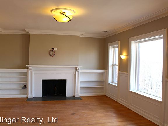 3rd image of 5115 S Ellis Ave APT 1