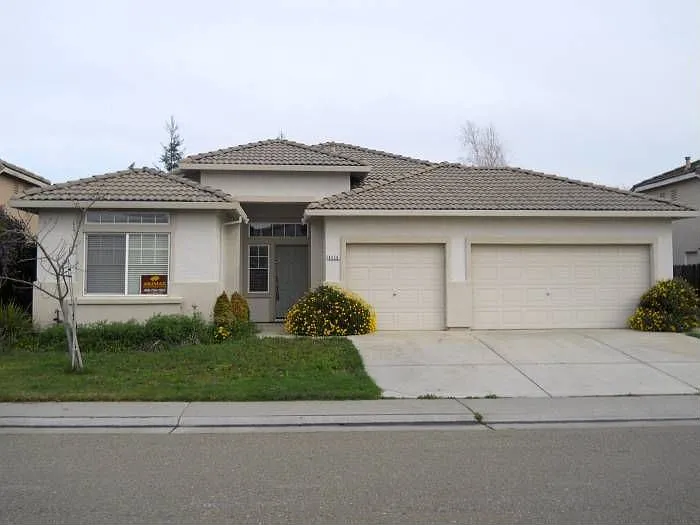 8436 Zinnia Way photo 1