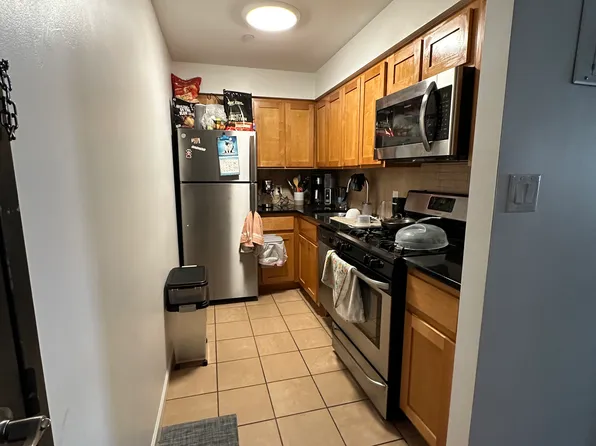 22-14 Astoria Boulevard image 3 of 14