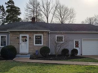 831 W Gore Rd, Erie, PA 16509