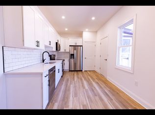 28 S Main St APT 2, Pennington, NJ 08534