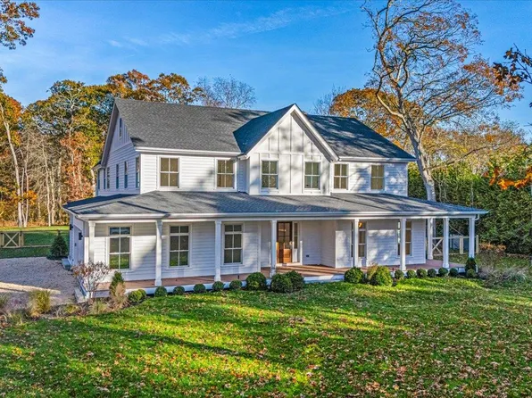34 Jagger Lane, Westhampton, NY 11977
