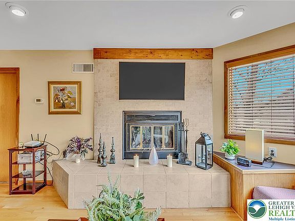 5th image of 312 Hollow Rd Unit 36