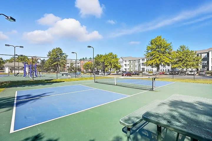 The Glen at Alexander Apartments — Photo 28