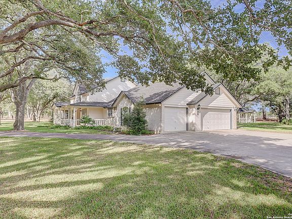 5th image of 185 SHANNON RIDGE DR