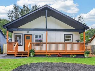 882 Tanner Dr, Scottdale, GA 30079