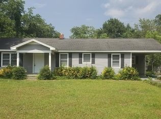 202 S Omega St, Dexter, GA 31019