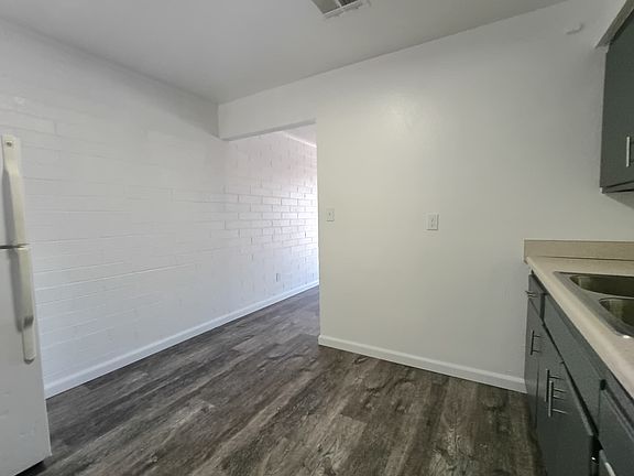 5th image of 4917 E Willetta St #7B