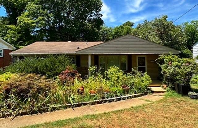 1st image of 720 Auburn Pl