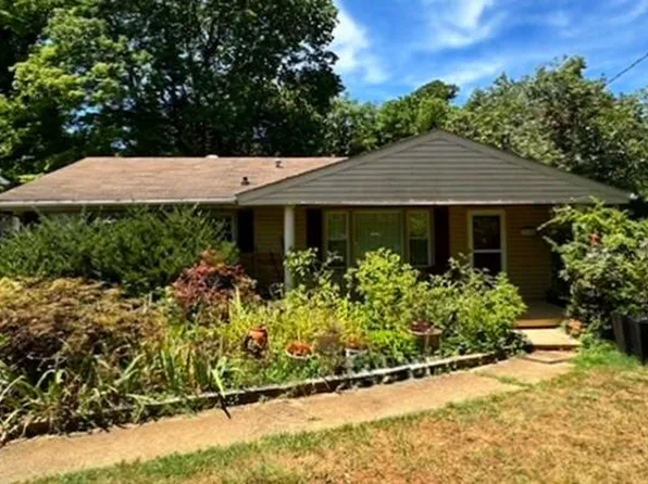 720 Auburn Pl, Martinsville, VA 24112