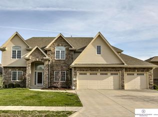 18118 Mason St, Elkhorn, NE 68022