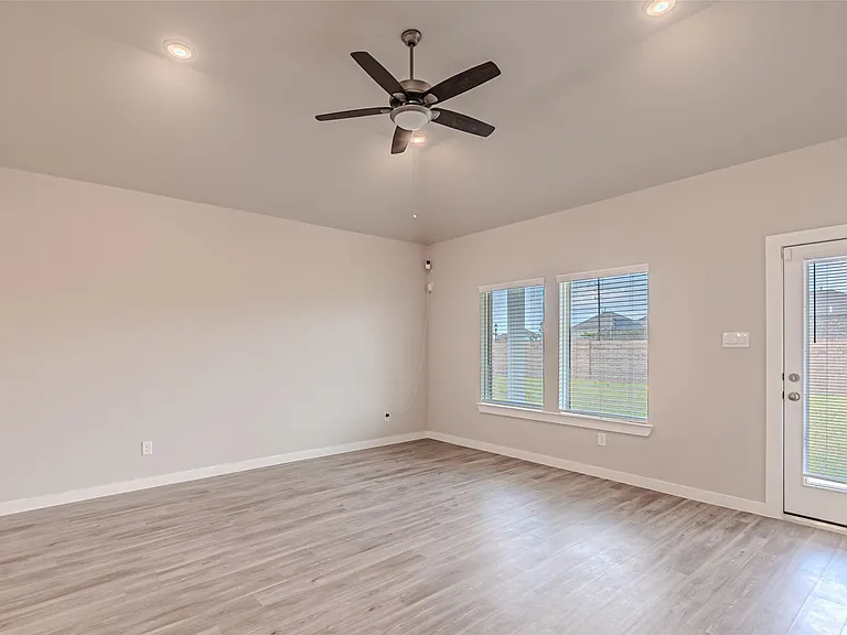 21606 Wave Hollow Dr — Photo 18