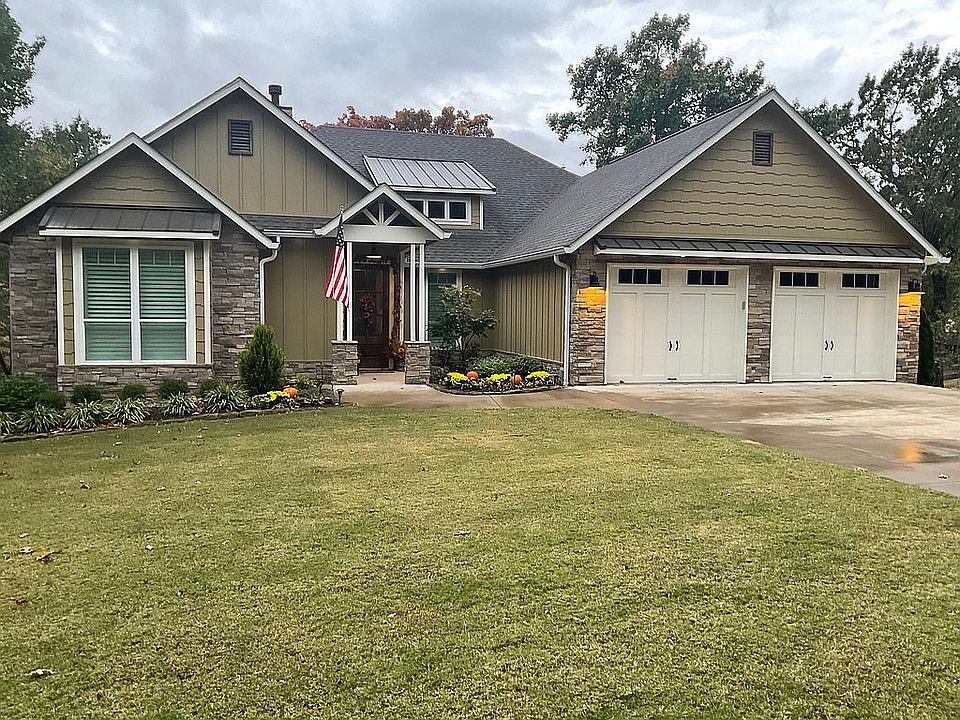 2nd image of 2090 Evans Dr