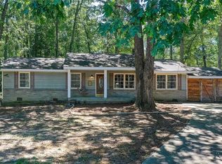 932 Ray Dr NW, Conyers, GA 30012