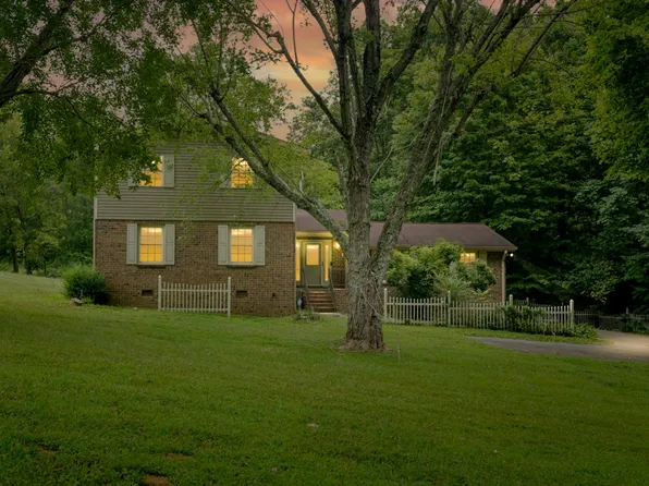 1059 Oakwood Rd, Joelton, TN 37080