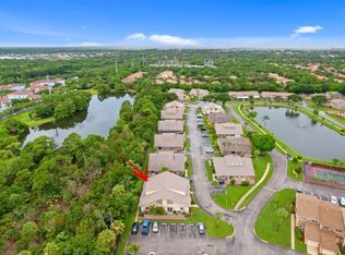 302 Maplecrest Cir, Jupiter, FL 33458