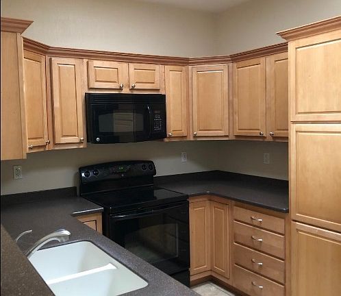 2nd image of 215B Vassar Dr SE #B