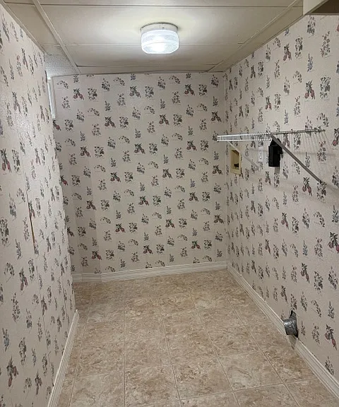 1204 S Maple St — Photo 12