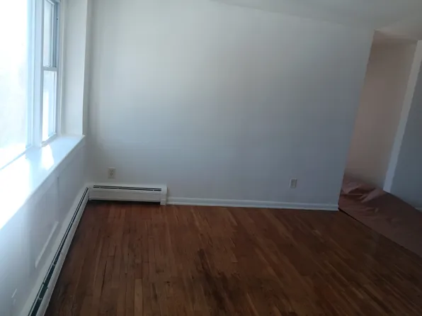 58 Underwood St, Newark, NJ 07106