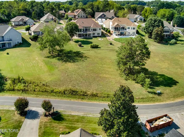 212 Amohi Way, Loudon, TN 37774