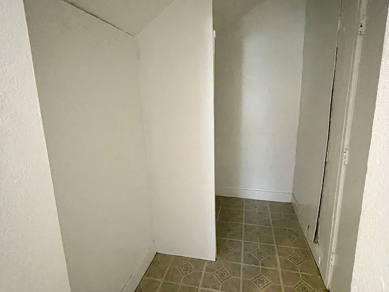 211 Ballard St — Photo 25