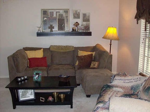3rd image of 4717 Carlyle Dr