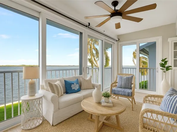 901 Bay Rd APT 202, Vero Beach, FL 32963