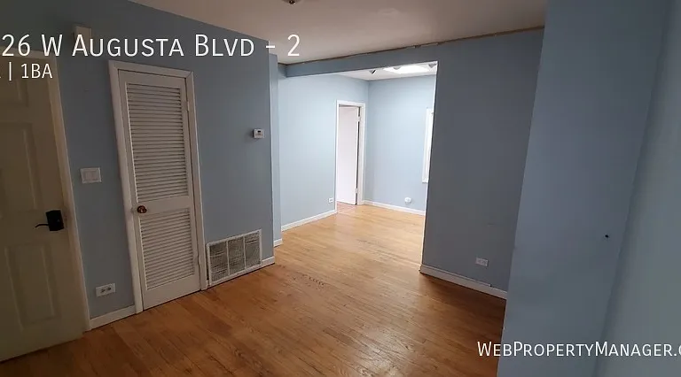 1526 W Augusta Blvd #2 — Photo 8