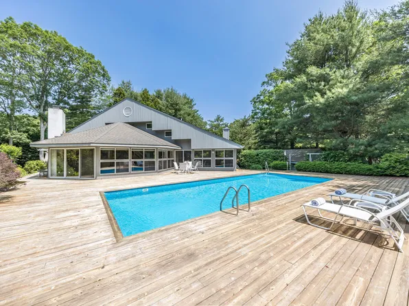 4 Plover Way, East Hampton, NY 11937