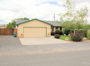365 Adams Ave, Metolius, OR 97741