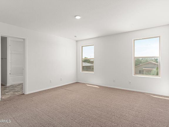 3rd image of 1645 W PINKLEY Court