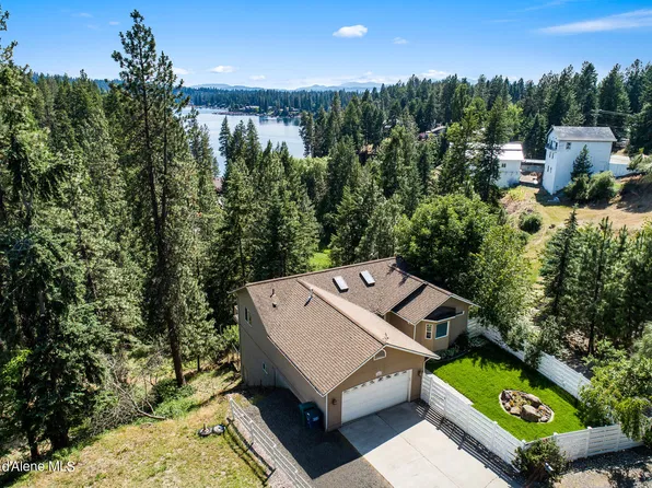 11012 N Lakeview Dr, Hayden Lake, ID 83835