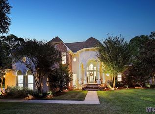1223 Mills Pointe Dr, Zachary, LA 70791