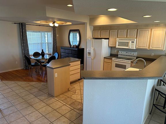 4th image of 680 Emerald Pointe Drive ## 3 BLDG 3