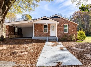 115 Crosstrax Ln, New London, NC 28127