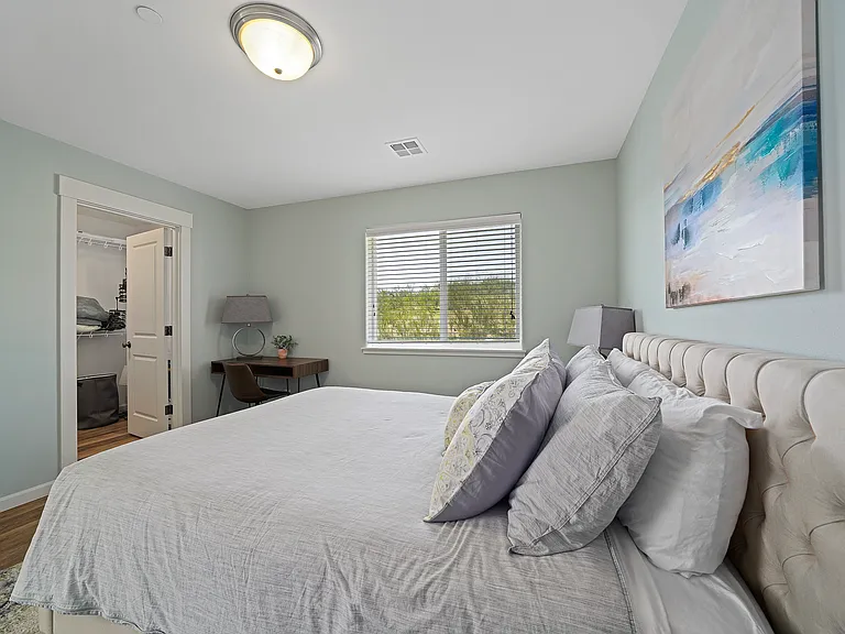 1564 SE Honeysuckle Loop #B — Photo 10