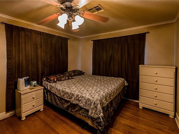 4th image of 329 Hayden Blvd