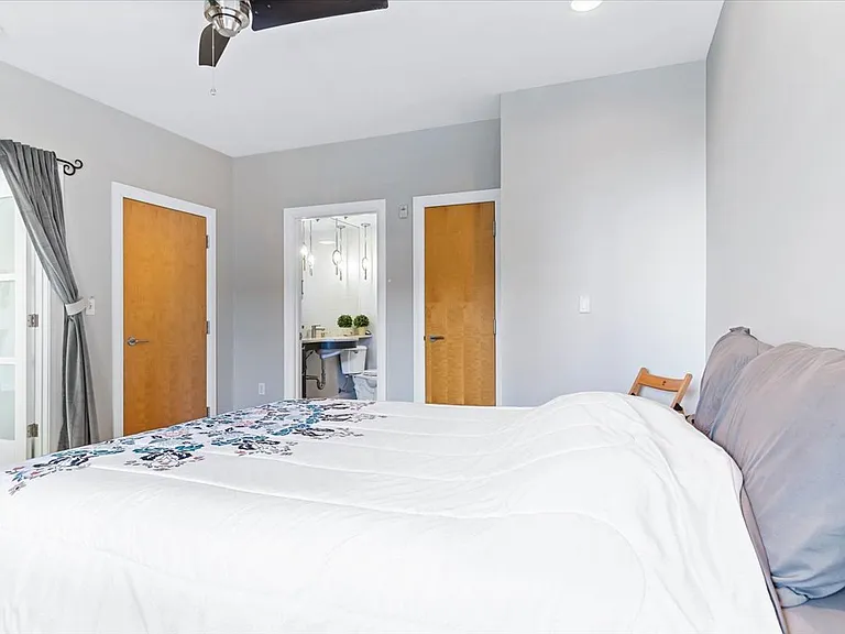 196 S Grant Ave #307 — Photo 13