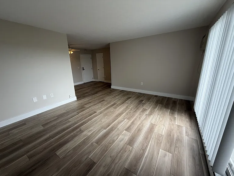 Hummingbird Pointe & The Gardens — Photo 23