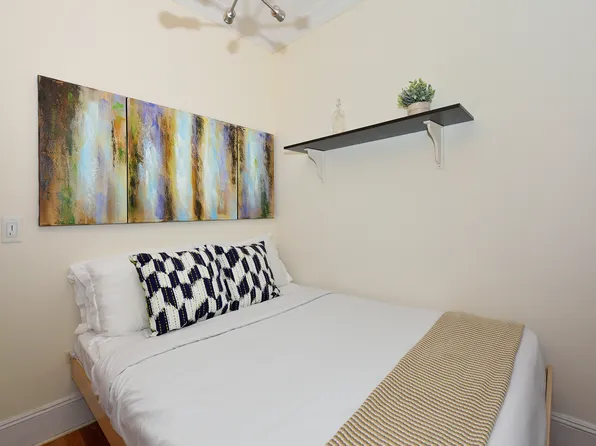 692 10th Avenue image 12 of 24