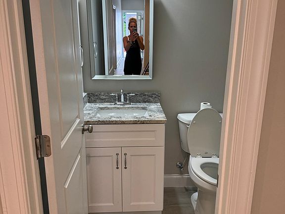 5th image of 114 Lyndee Ln